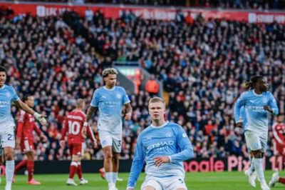 Bản lĩnh của Man City 'giữa tâm bão'