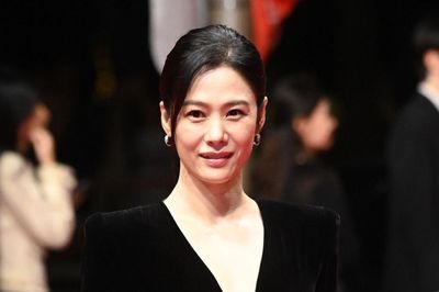'Mỹ nhân Giày Thủy Tinh' Kim Hyun Joo hé lộ quá khứ ít biết