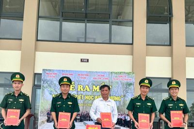 Đắk Lắk: Bộ đội Biên phòng ra mắt mô hình 'Tiết học biên cương' cho học sinh vùng biên