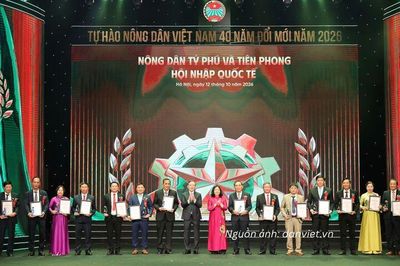 Vinh danh 96 nông dân Việt Nam xuất sắc 40 năm Đổi mới