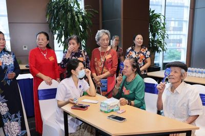 Kiến nghị nâng mức trợ cấp hưu trí lên 1 triệu đồng/tháng, giảm tuổi hưởng xuống còn 70 tuổi