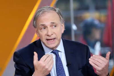 'Ông trùm' đầu cơ Ray Dalio: Bán tháo trái phiếu có thể đe dọa thị trường cổ phiếu