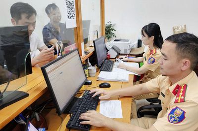 Gỡ vướng thủ tục sang tên xe qua nhiều chủ