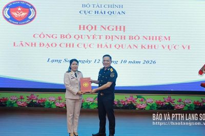 Công bố quyết định bổ nhiệm phó Chi cục trưởng Chi cục Hải quan khu vực VI