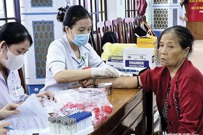 Tăng tốc khám sức khỏe toàn dân
