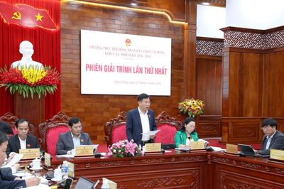 Quyết liệt bố trí, bảo đảm đội ngũ trong lĩnh vực giáo dục, y tế