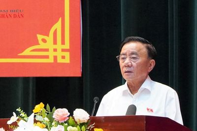 Thường trực Ban Bí thư Trần Cẩm Tú tiếp xúc cử tri tại Đà Nẵng