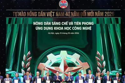 Tôn vinh và trao danh hiệu cho 96 nông dân xuất sắc