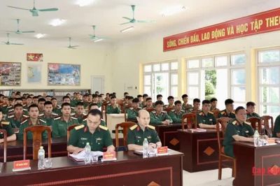 Đảng ủy Quân sự tỉnh khai giảng lớp bồi dưỡng lý luận chính trị cho 80 quần chúng ưu tú