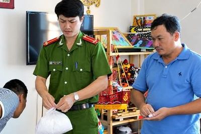 Salbutamol - chất 'vỗ béo' đã hoành hành như thế nào?  Bài 2: Hơn 9 tấn Salbutamol: Ai kiểm soát, ai chịu trách nhiệm?