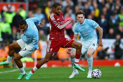 Liverpool thua Man City 0-3: Doku định đoạt trận đấu
