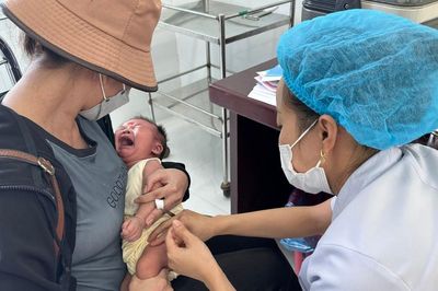 Bộ Y tế thông tin về phụ cấp đối với nhân viên y tế, cộng tác viên dân số
