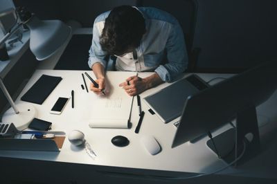 Làm thế nào để tập trung sâu mà không cạn kiệt năng lượng?