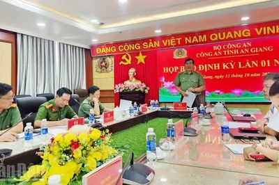 Công an tỉnh An Giang triệt xóa nhóm lừa đảo qua không gian mạng