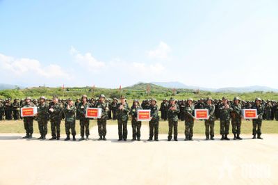 Diễn tập 'Sư đoàn Bộ binh phòng ngự ở địa hình rừng núi'