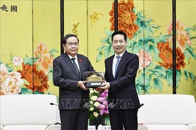 Chủ tịch Quốc hội Trần Thanh Mẫn tiếp Bí thư tỉnh ủy Thiểm Tây