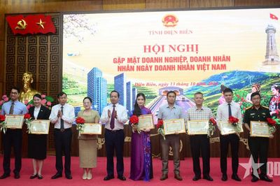 Điện Biên: Khen thưởng 19 doanh nghiệp, nhà đầu tư tiêu biểu