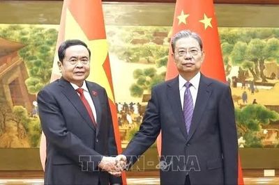 Chủ tịch Quốc hội Trần Thanh Mẫn hội đàm với Ủy viên trưởng Nhân đại toàn quốc Trung Quốc Triệu Lạc Tế