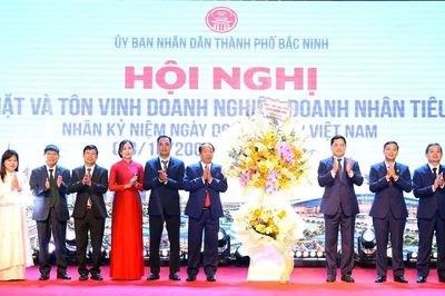 Bắc Ninh gặp mặt và tôn vinh doanh nghiệp, doanh nhân tiêu biểu