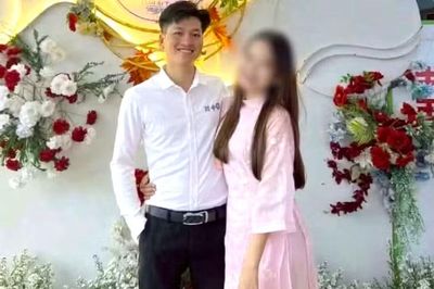 Phá cửa ký túc xá, đối tượng vào phòng đâm chết bạn gái