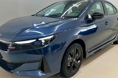 Honda City 2026 bỏ bản giá rẻ dưới 500 triệu, có đủ sức đấu Toyota Vios, Mazda2?