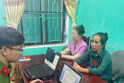 Người phụ nữ 68 tuổi bị cáo buộc lừa 15 người hơn 2,4 tỷ đồng