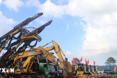 Nhiều gói thầu cao tốc Vinh-Thanh Thủy chậm tiến độ