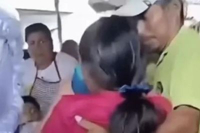 Bé gái 15 tuổi bất ngờ 'sống lại' trong đám tang khiến gia đình sốc nặng
