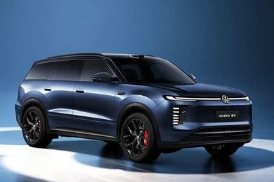 SUV công suất 295 mã lực, di chuyển 451 km không cần đổ xăng, giá gần 900 triệu đồng