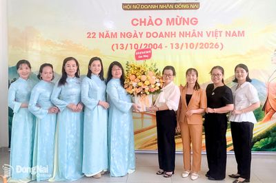 Hội Liên hiệp phụ nữ thành phố chúc mừng Hội Nữ doanh nhân Đồng Nai