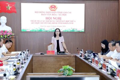 Lào Cai: Thẩm tra 3 dự thảo nghị quyết quan trọng về y tế, nhân lực và chuyển đổi số