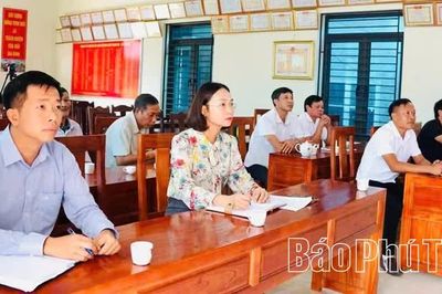 Nắm dân từ sinh hoạt chi bộ