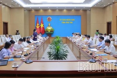 Tạo môi trường xã hội lành mạnh phục vụ phát triển kinh tế - xã hội