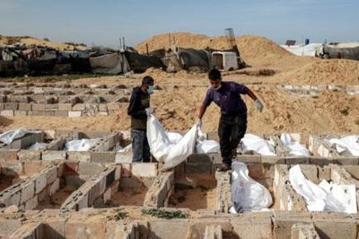 Hành trình đau khổ của người dân Gaza tìm người mất tích dưới đống đổ nát