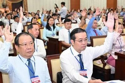 Phiên làm việc thứ nhất Đại hội đại biểu lần thứ I Hội Nhà báo TPHCM