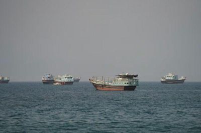 Iran nã đạn vào siêu tàu dầu thứ 3 tại eo biển Hormuz