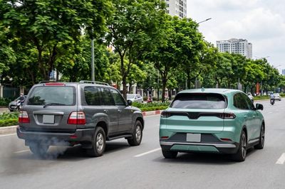 Chi phí năng lượng xe điện tại châu Âu chỉ bằng khoảng một nửa xe dầu