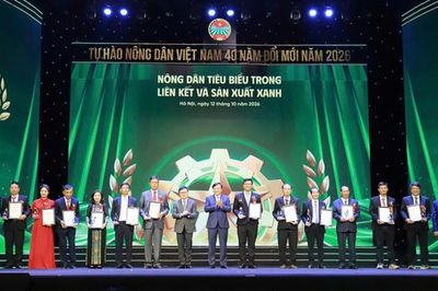 Vinh danh 96 Nông dân Việt Nam xuất sắc 40 năm Đổi mới