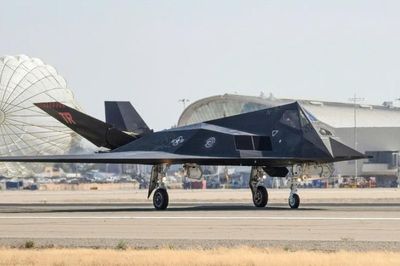Mỹ tái xuất chiến đấu cơ tàng hình F-117 Nighthawk sau hàng thập kỷ
