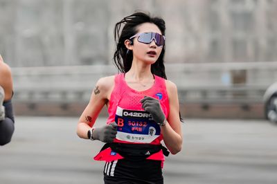 Nữ runner Hàn Quốc qua đời sau khi gục ngã ngay trước vạch đích