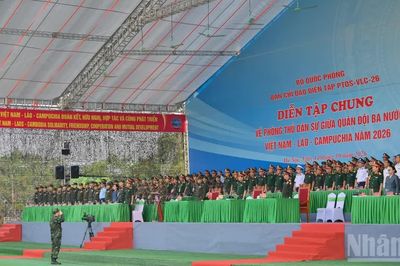 [Ảnh] Quân đội ba nước Việt Nam-Lào-Campuchia hoàn thành Diễn tập chung về phòng thủ dân sự