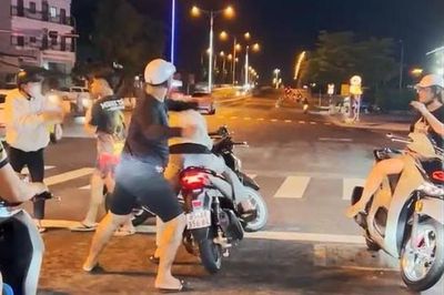 Choảng nhau giữa đường