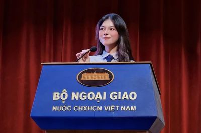 Chủ động tìm cơ hội, nữ sinh Học viện Ngoại giao hướng tới chặng đường mới tại Pháp