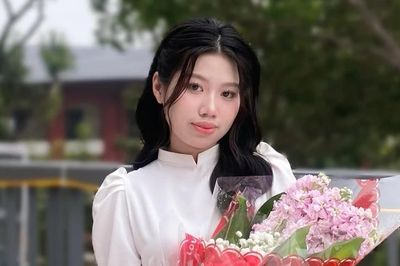 Từng lo không đủ điểm đỗ, nữ sinh 2K8 trở thành á khoa trường ĐH Kinh tế (ĐHQG Hà Nội)