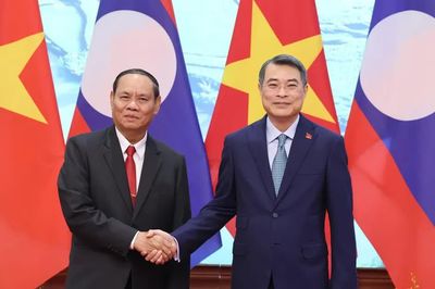 Việt Nam - Lào cụ thể hóa gắn kết chiến lược bằng các dự án thiết thực