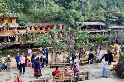 Lào Cai có hơn 2.100 cơ sở lưu trú, phát triển đa dạng sản phẩm du lịch