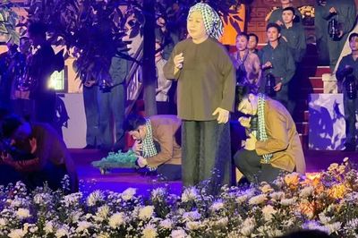 Xúc động chương trình nghệ thuật 'Khúc tri ân' tưởng nhớ các Anh hùng liệt sĩ