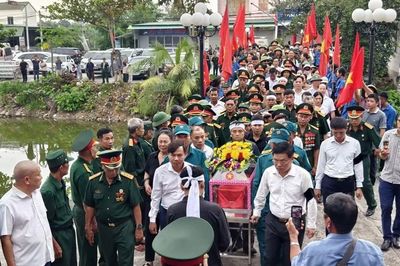 Xúc động ngày 'trở về' sau 41 năm của người lính mặt trận Vị Xuyên
