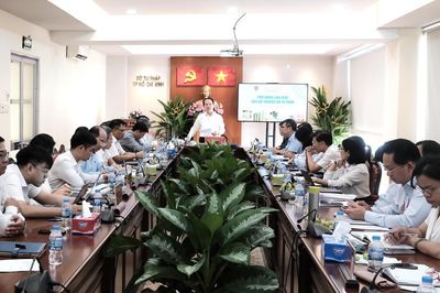 Bộ trưởng Hoàng Thanh Tùng yêu cầu TP Hồ Chí Minh nâng cao chất lượng xây dựng văn bản pháp luật