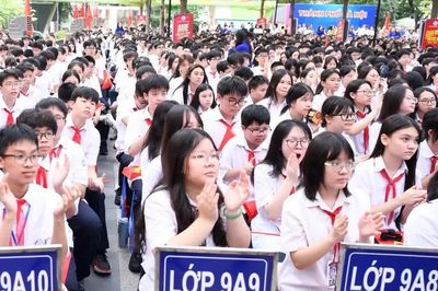Bộ GD&ĐT: Hoạt động của trường, 'cấm' chuyển thành nghĩa vụ đóng góp của phụ huynh